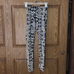 American threads tribal leggings